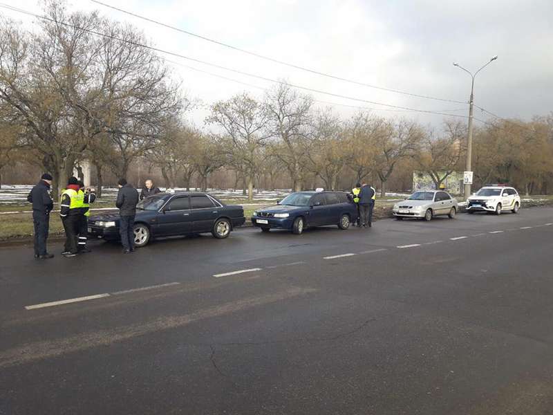 В Николаеве проверили на безопасность такси В Николаеве проверили на безопасность такси