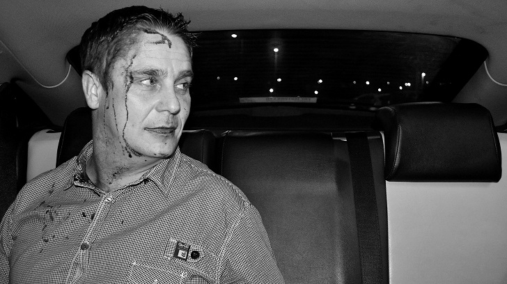 Фотопроект Майка Харви "Что видит таксист на заднем сидении" (фото) Фотопроект Майка Харви "Что видит таксист на заднем сидении" (фото)